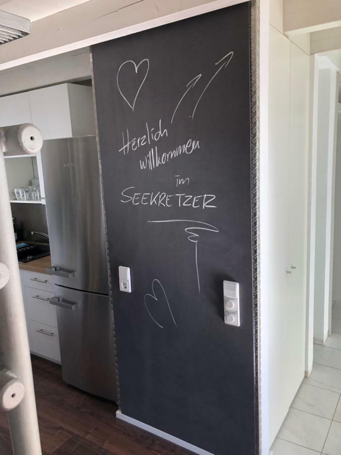 Wohlfuehlloft Seekretzer Mit Privatem Seezugang Friedrichshafen Luaran gambar